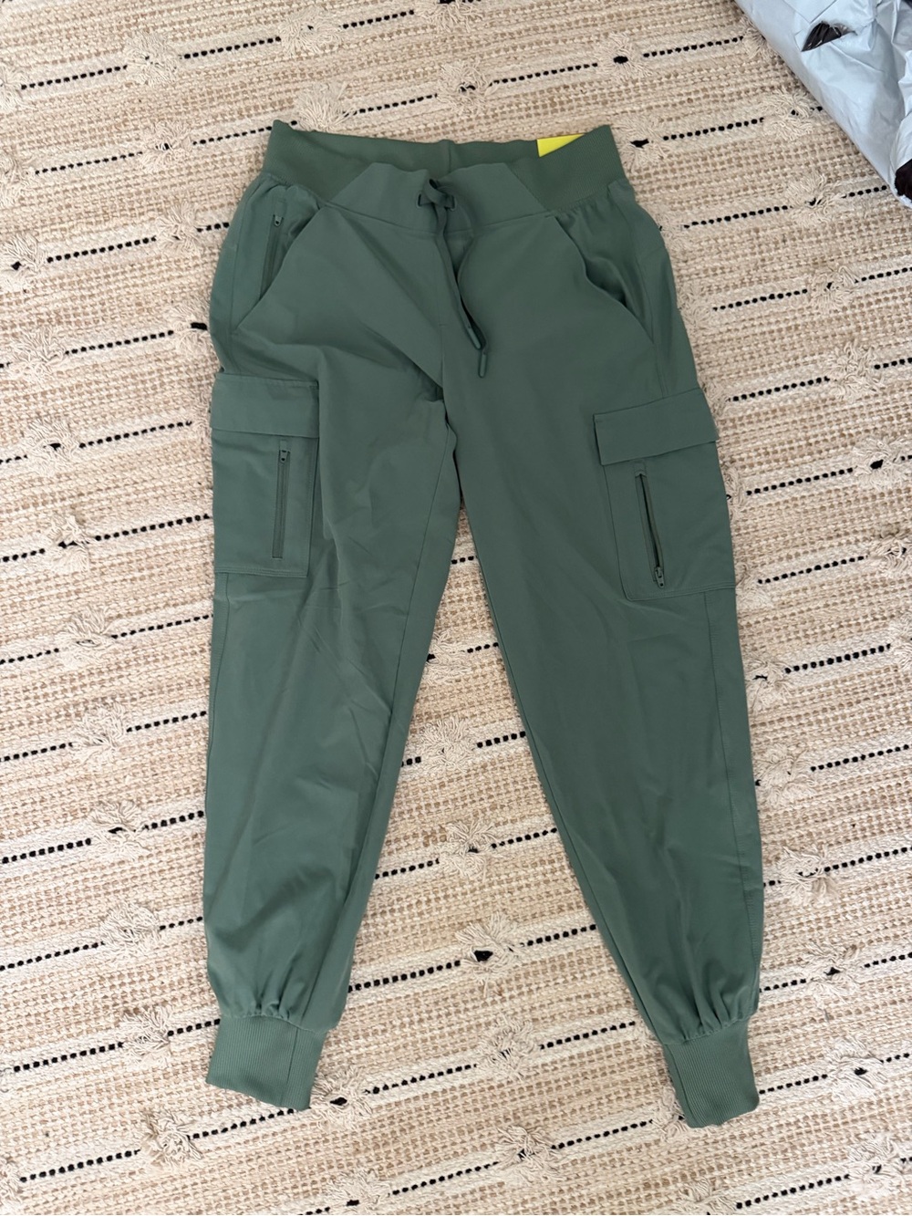 All in Motion Green Cargo Joggers